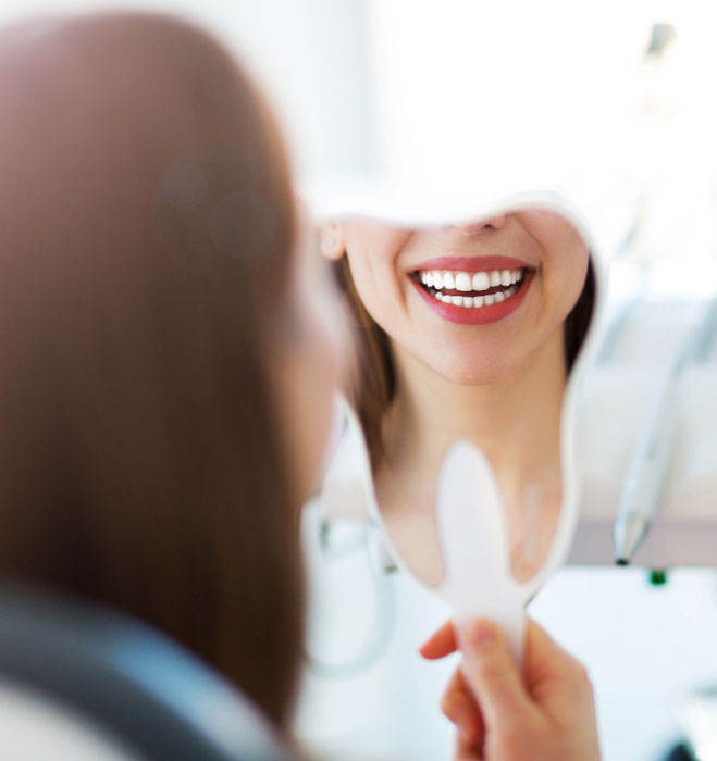 Sydney Emergency Dentist | dentist instructing patient